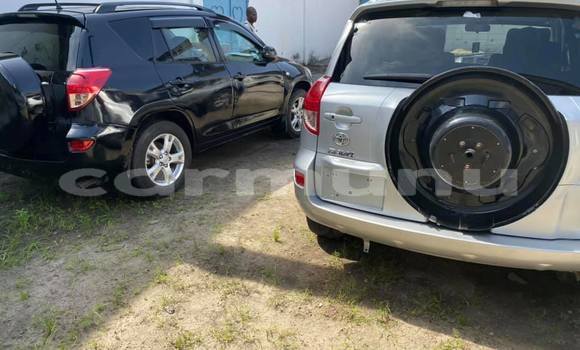 Buy Used Toyota RAV4 Silver Car in Brazzaville in Municipality of Brazzaville Buy Used Toyota RAV4 Silver Car in Brazzaville in Municipality of Brazzaville