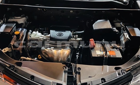 Acheter Occasion Voiture Toyota RAV4 Blanc à Brazzaville, Commune de Brazzaville Acheter Occasion Voiture Toyota RAV4 Blanc à Brazzaville, Commune de Brazzaville