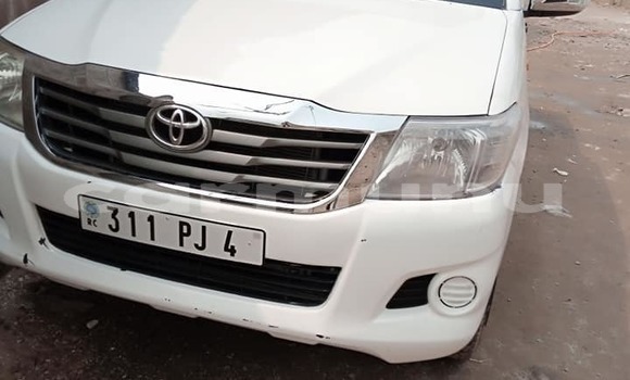 Acheter Occasion Voiture Toyota Hilux Blanc à Brazzaville, Commune de Brazzaville Acheter Occasion Voiture Toyota Hilux Blanc à Brazzaville, Commune de Brazzaville