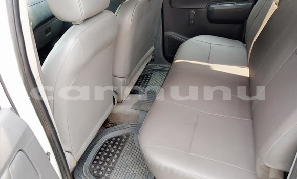 Acheter Occasion Voiture Toyota Hilux Blanc à Brazzaville, Commune de Brazzaville Acheter Occasion Voiture Toyota Hilux Blanc à Brazzaville, Commune de Brazzaville