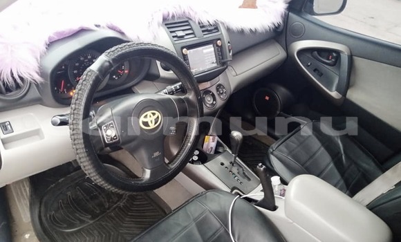 Acheter Occasion Voiture Toyota RAV4 Gris à Brazzaville, Commune de Brazzaville Acheter Occasion Voiture Toyota RAV4 Gris à Brazzaville, Commune de Brazzaville