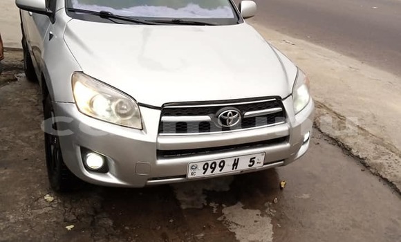 Acheter Occasion Voiture Toyota RAV4 Gris à Brazzaville, Commune de Brazzaville Acheter Occasion Voiture Toyota RAV4 Gris à Brazzaville, Commune de Brazzaville