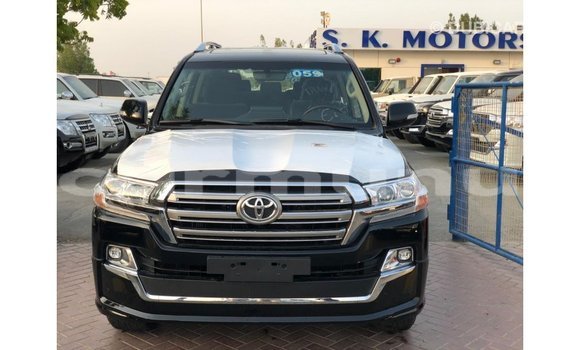 Acheter Import Voiture Toyota Land Cruiser Noir à Import - Dubai, Région de la Bouenza Acheter Import Voiture Toyota Land Cruiser Noir à Import - Dubai, Région de la Bouenza