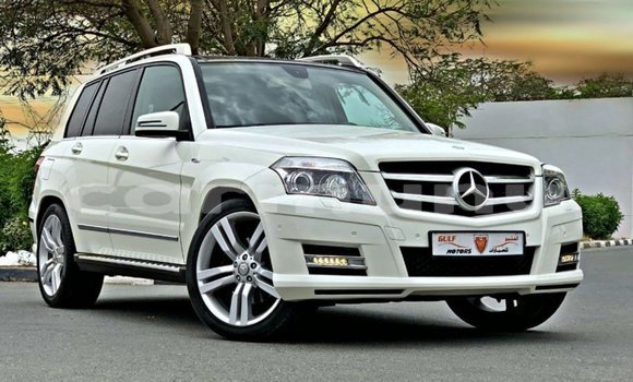 Buy Import Mercedes-Benz 190 White Car in Import - Dubai in Region of Bouenza