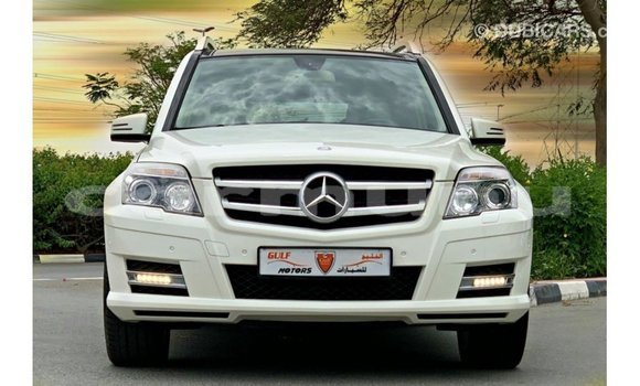 Buy Import Mercedes-Benz 190 White Car in Import - Dubai in Region of Bouenza Buy Import Mercedes-Benz 190 White Car in Import - Dubai in Region of Bouenza