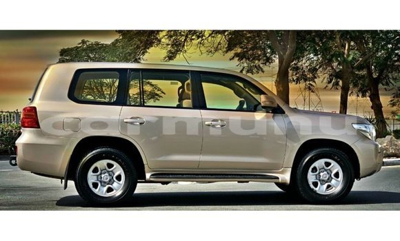 Acheter Import Voiture Toyota Land Cruiser Autre à Import - Dubai, Région de la Bouenza Acheter Import Voiture Toyota Land Cruiser Autre à Import - Dubai, Région de la Bouenza