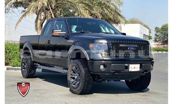 Acheter Import Voiture Ford Club Wagon Noir à Import - Dubai, Région de la Bouenza