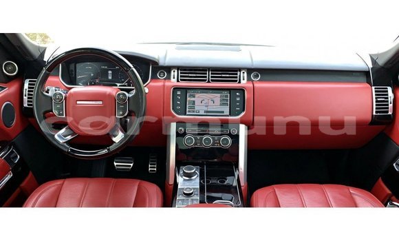 Acheter Import Voiture Land Rover Range Rover Blanc à Import - Dubai, Région de la Bouenza Acheter Import Voiture Land Rover Range Rover Blanc à Import - Dubai, Région de la Bouenza