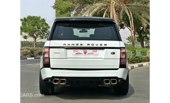 Acheter Import Voiture Land Rover Range Rover Blanc à Import - Dubai, Région de la Bouenza Acheter Import Voiture Land Rover Range Rover Blanc à Import - Dubai, Région de la Bouenza