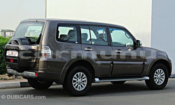 Acheter Import Voiture Mitsubishi Pajero Marron à Import - Dubai, Région de la Bouenza Acheter Import Voiture Mitsubishi Pajero Marron à Import - Dubai, Région de la Bouenza