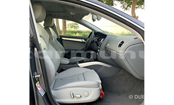 Acheter Import Voiture Audi 100 Autre à Import - Dubai, Région de la Bouenza Acheter Import Voiture Audi 100 Autre à Import - Dubai, Région de la Bouenza