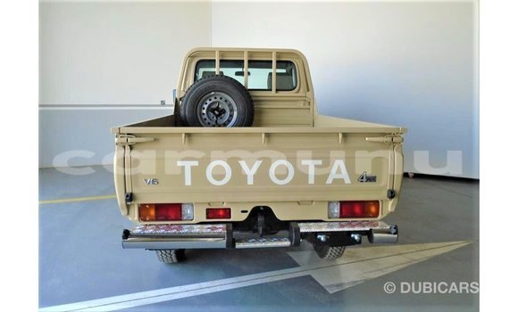 Acheter Import Voiture Toyota Land Cruiser Beige à Import - Dubai, Région de la Bouenza Acheter Import Voiture Toyota Land Cruiser Beige à Import - Dubai, Région de la Bouenza
