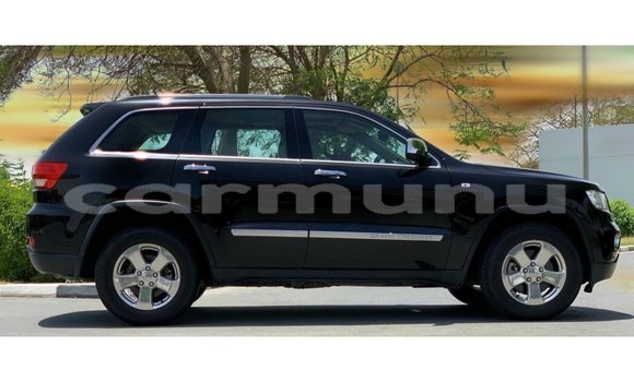Buy Import Jeep Grand Cherokee Black Car in Import - Dubai in Region of Bouenza Buy Import Jeep Grand Cherokee Black Car in Import - Dubai in Region of Bouenza