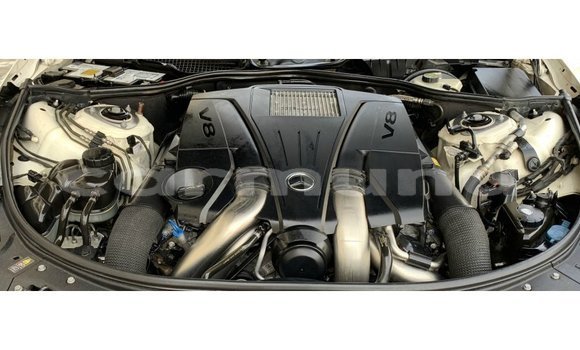 Acheter Import Voiture Mercedes-Benz 190 Blanc à Import - Dubai, Région de la Bouenza Acheter Import Voiture Mercedes-Benz 190 Blanc à Import - Dubai, Région de la Bouenza