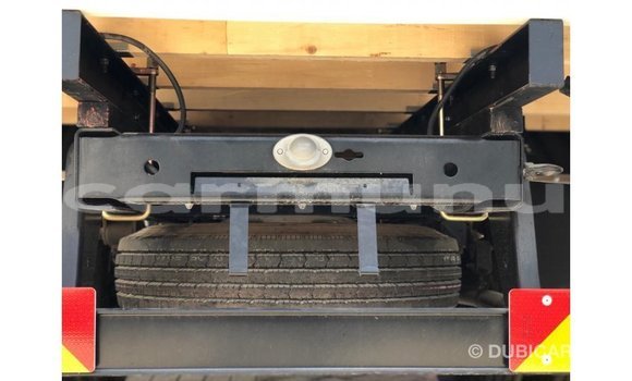 Acheter Import Voiture Mitsubishi Carisma Blanc à Import - Dubai, Région de la Bouenza Acheter Import Voiture Mitsubishi Carisma Blanc à Import - Dubai, Région de la Bouenza