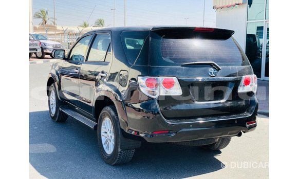Acheter Import Voiture Toyota Fortuner Noir à Import - Dubai, Région de la Bouenza Acheter Import Voiture Toyota Fortuner Noir à Import - Dubai, Région de la Bouenza