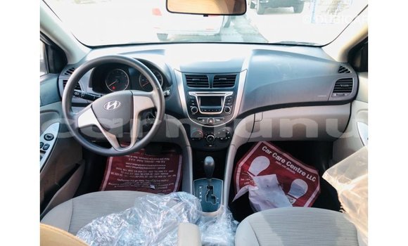 Acheter Import Voiture Hyundai Accent Autre à Import - Dubai, Région de la Bouenza Acheter Import Voiture Hyundai Accent Autre à Import - Dubai, Région de la Bouenza