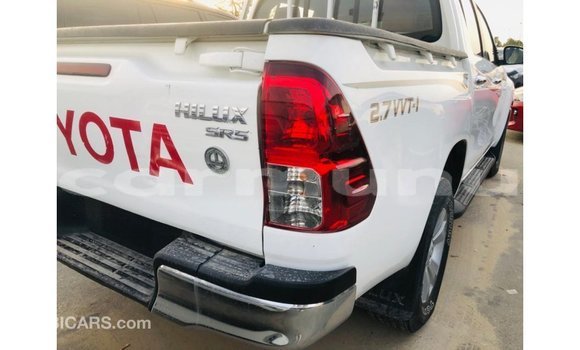 Buy Import Toyota Hilux White Car in Import - Dubai in Region of Bouenza Buy Import Toyota Hilux White Car in Import - Dubai in Region of Bouenza