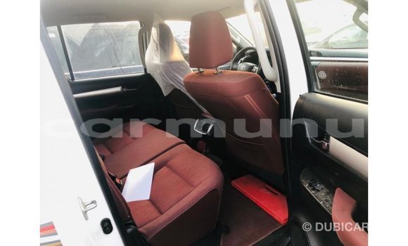 Buy Import Toyota Hilux White Car in Import - Dubai in Region of Bouenza Buy Import Toyota Hilux White Car in Import - Dubai in Region of Bouenza