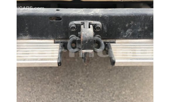 Acheter Import Voiture Toyota Land Cruiser Blanc à Import - Dubai, Région de la Bouenza Acheter Import Voiture Toyota Land Cruiser Blanc à Import - Dubai, Région de la Bouenza