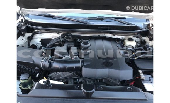 Acheter Import Voiture Toyota Prado Blanc à Import - Dubai, Région de la Bouenza Acheter Import Voiture Toyota Prado Blanc à Import - Dubai, Région de la Bouenza