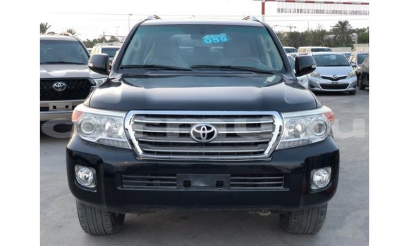 Buy Import Toyota Land Cruiser Black Car in Import - Dubai in Region of Bouenza Buy Import Toyota Land Cruiser Black Car in Import - Dubai in Region of Bouenza