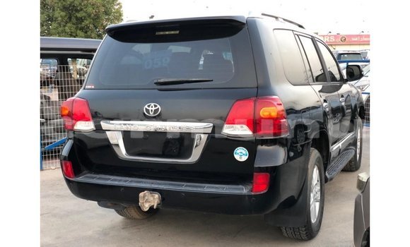 Buy Import Toyota Land Cruiser Black Car in Import - Dubai in Region of Bouenza Buy Import Toyota Land Cruiser Black Car in Import - Dubai in Region of Bouenza