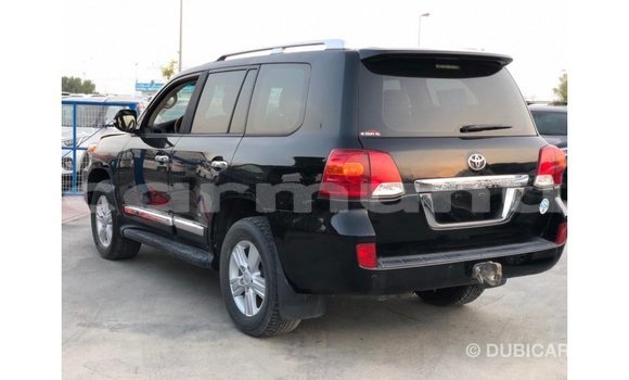 Buy Import Toyota Land Cruiser Black Car in Import - Dubai in Region of Bouenza Buy Import Toyota Land Cruiser Black Car in Import - Dubai in Region of Bouenza