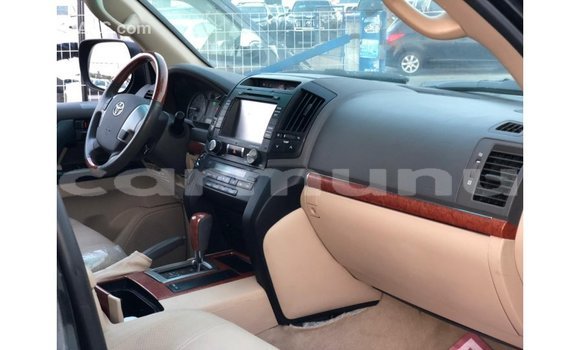 Buy Import Toyota Land Cruiser Black Car in Import - Dubai in Region of Bouenza Buy Import Toyota Land Cruiser Black Car in Import - Dubai in Region of Bouenza