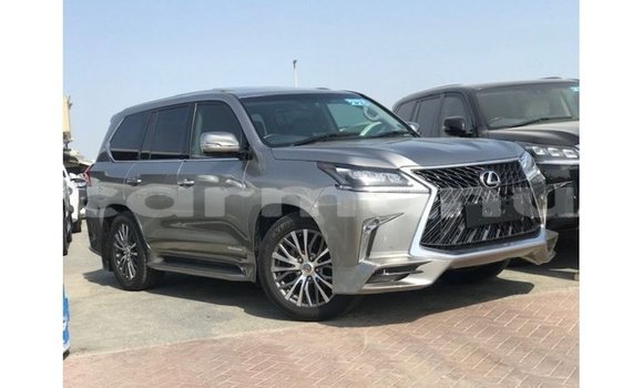 LX 2008 Lexus LX 570 VIN: JTJHY00W184017505 for Sale - Cars & Bids