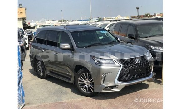 Acheter Import Voiture Lexus LX Autre à Import - Dubai, Région de la Bouenza Acheter Import Voiture Lexus LX Autre à Import - Dubai, Région de la Bouenza