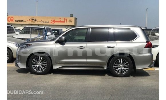 Acheter Import Voiture Lexus LX Autre à Import - Dubai, Région de la Bouenza Acheter Import Voiture Lexus LX Autre à Import - Dubai, Région de la Bouenza