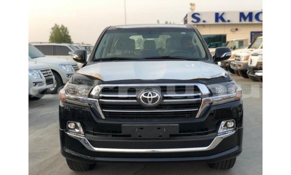Buy Import Toyota Land Cruiser Black Car in Import - Dubai in Region of Bouenza Buy Import Toyota Land Cruiser Black Car in Import - Dubai in Region of Bouenza
