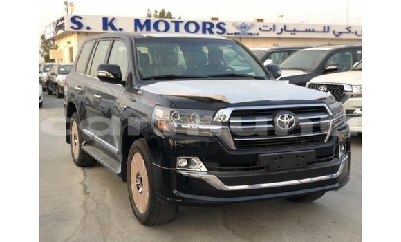 Buy Import Toyota Land Cruiser Black Car in Import - Dubai in Region of Bouenza Buy Import Toyota Land Cruiser Black Car in Import - Dubai in Region of Bouenza
