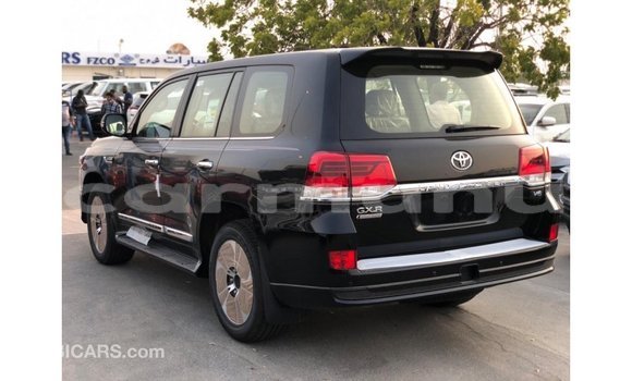 Buy Import Toyota Land Cruiser Black Car in Import - Dubai in Region of Bouenza Buy Import Toyota Land Cruiser Black Car in Import - Dubai in Region of Bouenza