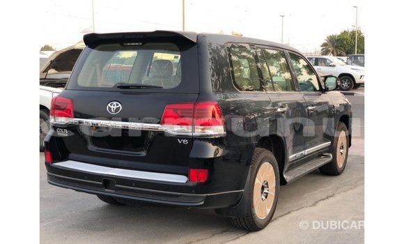 Buy Import Toyota Land Cruiser Black Car in Import - Dubai in Region of Bouenza Buy Import Toyota Land Cruiser Black Car in Import - Dubai in Region of Bouenza