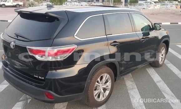 Buy Import Toyota Highlander Black Car in Import - Dubai in Region of Bouenza Buy Import Toyota Highlander Black Car in Import - Dubai in Region of Bouenza
