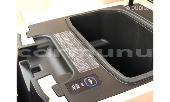 Buy Import Toyota Land Cruiser Black Car in Import - Dubai in Region of Bouenza Buy Import Toyota Land Cruiser Black Car in Import - Dubai in Region of Bouenza