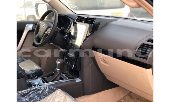 Acheter Import Voiture Toyota Prado Noir à Import - Dubai, Région de la Bouenza Acheter Import Voiture Toyota Prado Noir à Import - Dubai, Région de la Bouenza