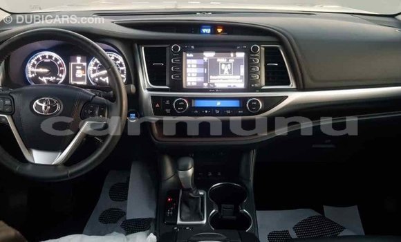 Buy Import Toyota Highlander Black Car in Import - Dubai in Region of Bouenza Buy Import Toyota Highlander Black Car in Import - Dubai in Region of Bouenza