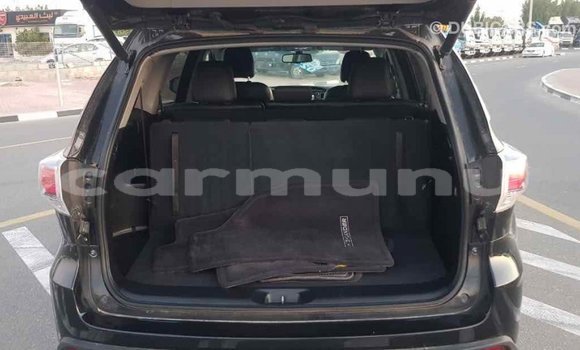 Buy Import Toyota Highlander Black Car in Import - Dubai in Region of Bouenza Buy Import Toyota Highlander Black Car in Import - Dubai in Region of Bouenza