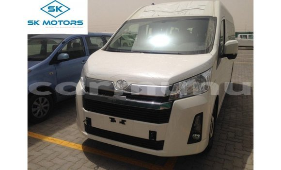 Acheter Import Voiture Toyota Hiace Blanc à Import - Dubai, Région de la Bouenza