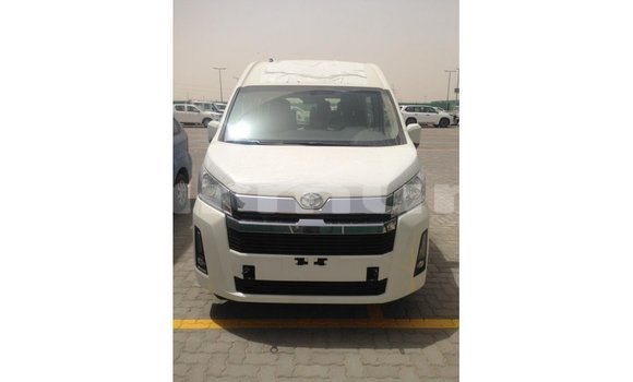 Acheter Import Voiture Toyota Hiace Blanc à Import - Dubai, Région de la Bouenza Acheter Import Voiture Toyota Hiace Blanc à Import - Dubai, Région de la Bouenza