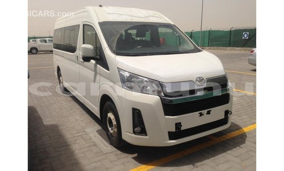 Acheter Import Voiture Toyota Hiace Blanc à Import - Dubai, Région de la Bouenza Acheter Import Voiture Toyota Hiace Blanc à Import - Dubai, Région de la Bouenza