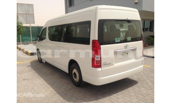 Acheter Import Voiture Toyota Hiace Blanc à Import - Dubai, Région de la Bouenza Acheter Import Voiture Toyota Hiace Blanc à Import - Dubai, Région de la Bouenza
