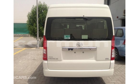 Acheter Import Voiture Toyota Hiace Blanc à Import - Dubai, Région de la Bouenza Acheter Import Voiture Toyota Hiace Blanc à Import - Dubai, Région de la Bouenza