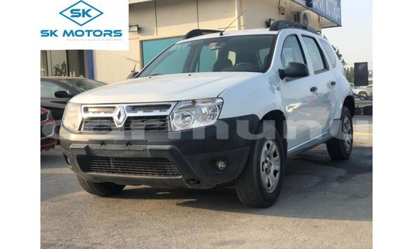 Acheter Import Voiture Renault Duster Blanc à Import - Dubai, Région de la Bouenza Acheter Import Voiture Renault Duster Blanc à Import - Dubai, Région de la Bouenza