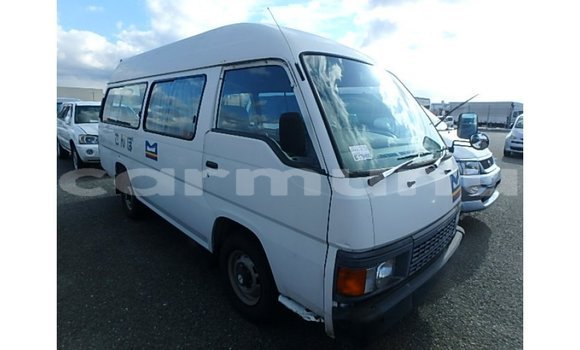 Acheter Import Voiture Nissan Caravan Blanc à Import - Dubai, Région de la Bouenza Acheter Import Voiture Nissan Caravan Blanc à Import - Dubai, Région de la Bouenza