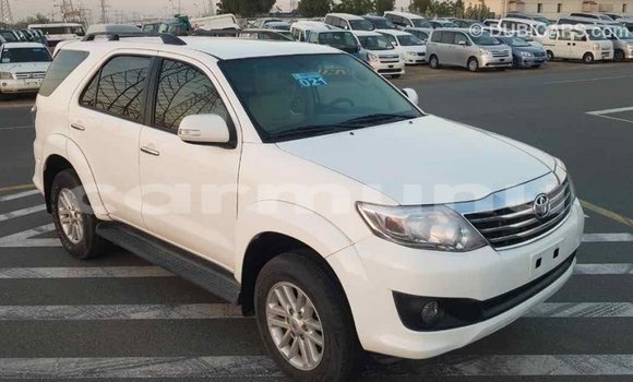 Acheter Import Voiture Toyota Fortuner Blanc à Import - Dubai, Région de la Bouenza Acheter Import Voiture Toyota Fortuner Blanc à Import - Dubai, Région de la Bouenza