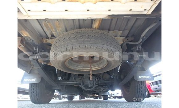 Acheter Import Voiture Nissan Caravan Blanc à Import - Dubai, Région de la Bouenza Acheter Import Voiture Nissan Caravan Blanc à Import - Dubai, Région de la Bouenza